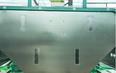 Sturdy metal base supports long-term stability and reliable operation.